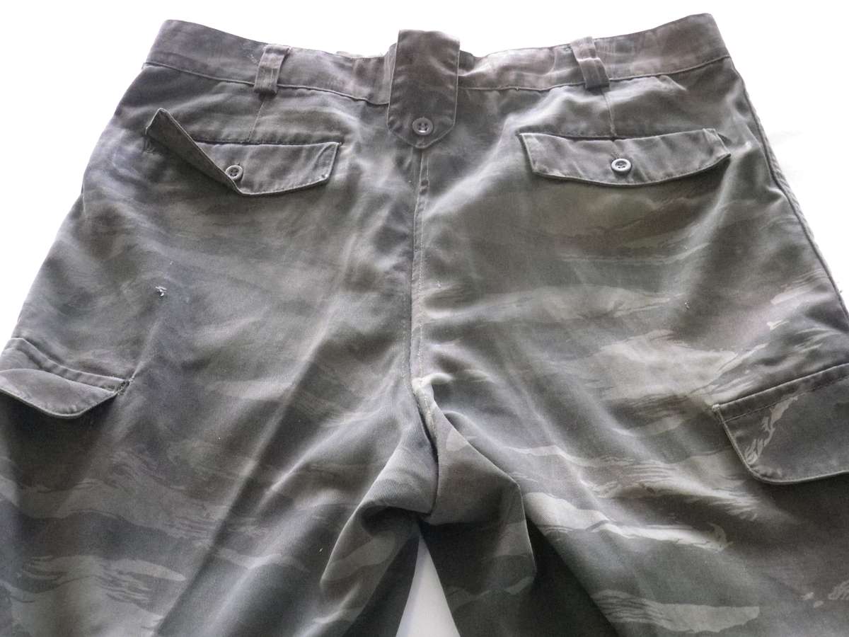 RHODESIAN BUSH WAR PICK UP - EX ZIRPA CAMMO LS SHIRT + TROUSERS - DARK PATT. SEE MORE BELOW  (8924)