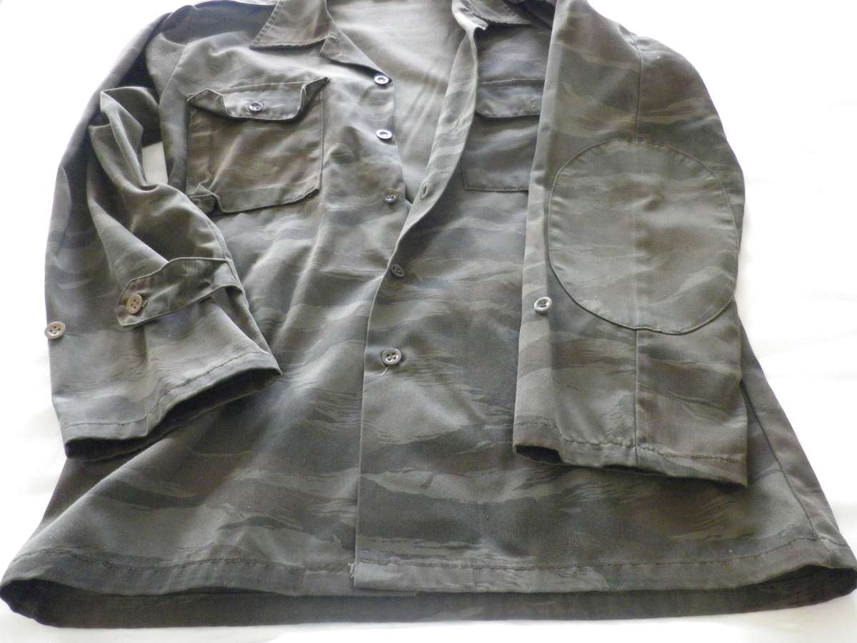 RHODESIAN BUSH WAR PICK UP - EX ZIRPA CAMMO LS SHIRT + TROUSERS - DARK PATT. SEE MORE BELOW  (8924)