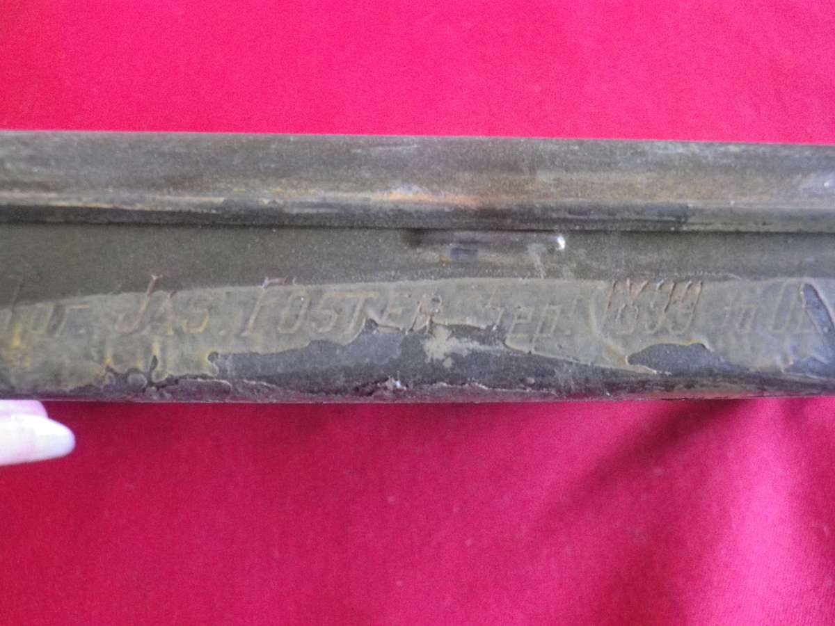 BOER WAR QUEEN VICTORIA GIFT TIN TO BRITISH TROOPS 1900 - CONDITION AS SEEN (4218)