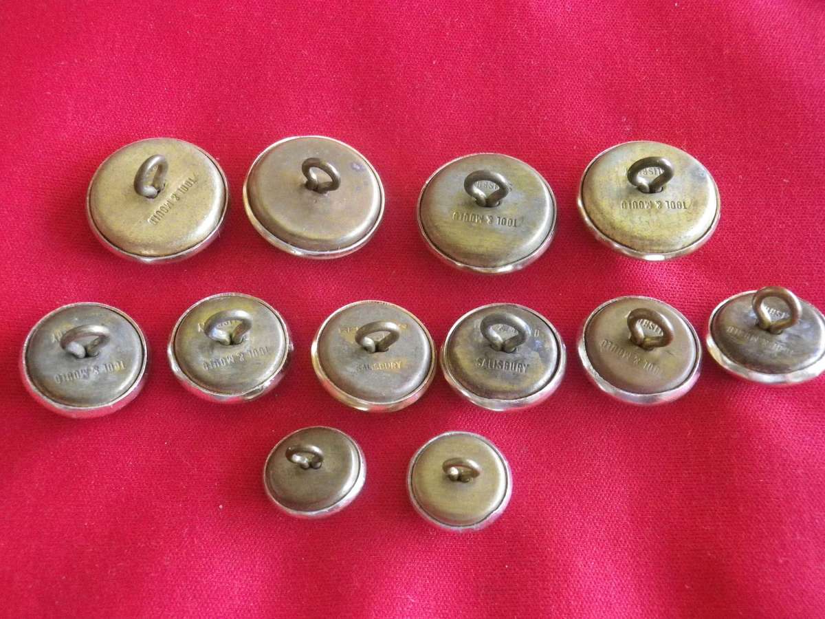 RHODESIAN ARMY - NEAR FULL SET GOLD ANODISED BUTTONS ODS 23/19/15mm     (5027)