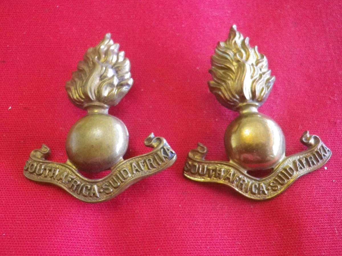 SA UNION FORCES - SA ARTILLERY -  OR'S PAIR BRASS COLLAR BADGES, WORN 1930'S     (327)