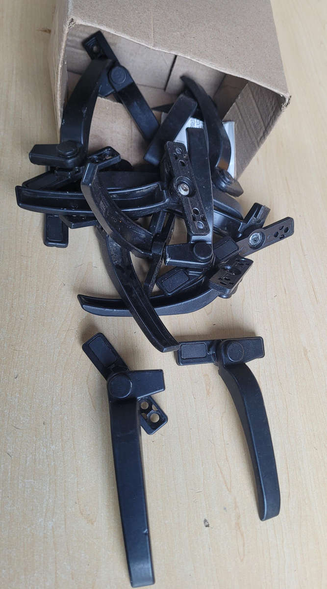 Aluminium Window Handles. (Bid Per Piece)