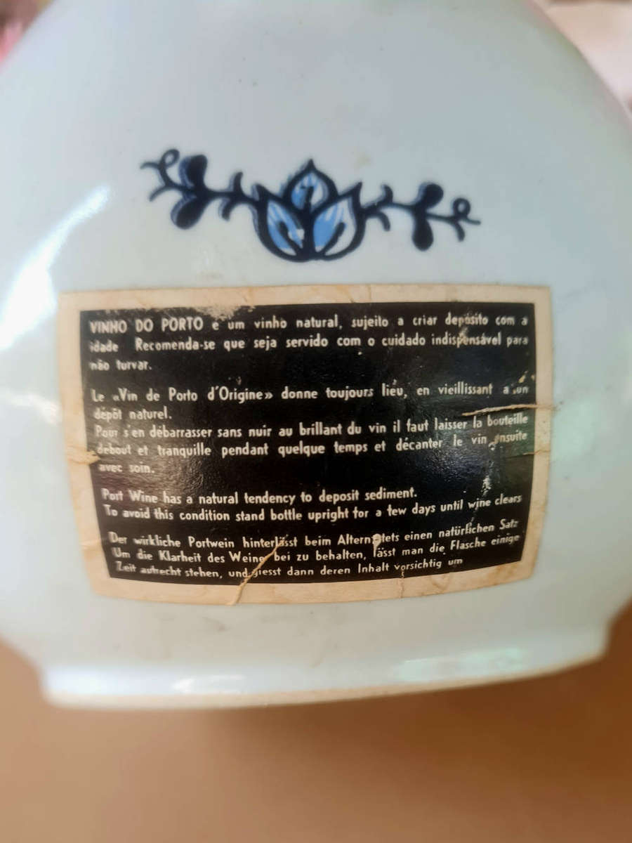 RARE...Floral Blue Wine Ceramic Jar. Full. Broken Seal With Very Light Leaks. Real Vinicola ALFE