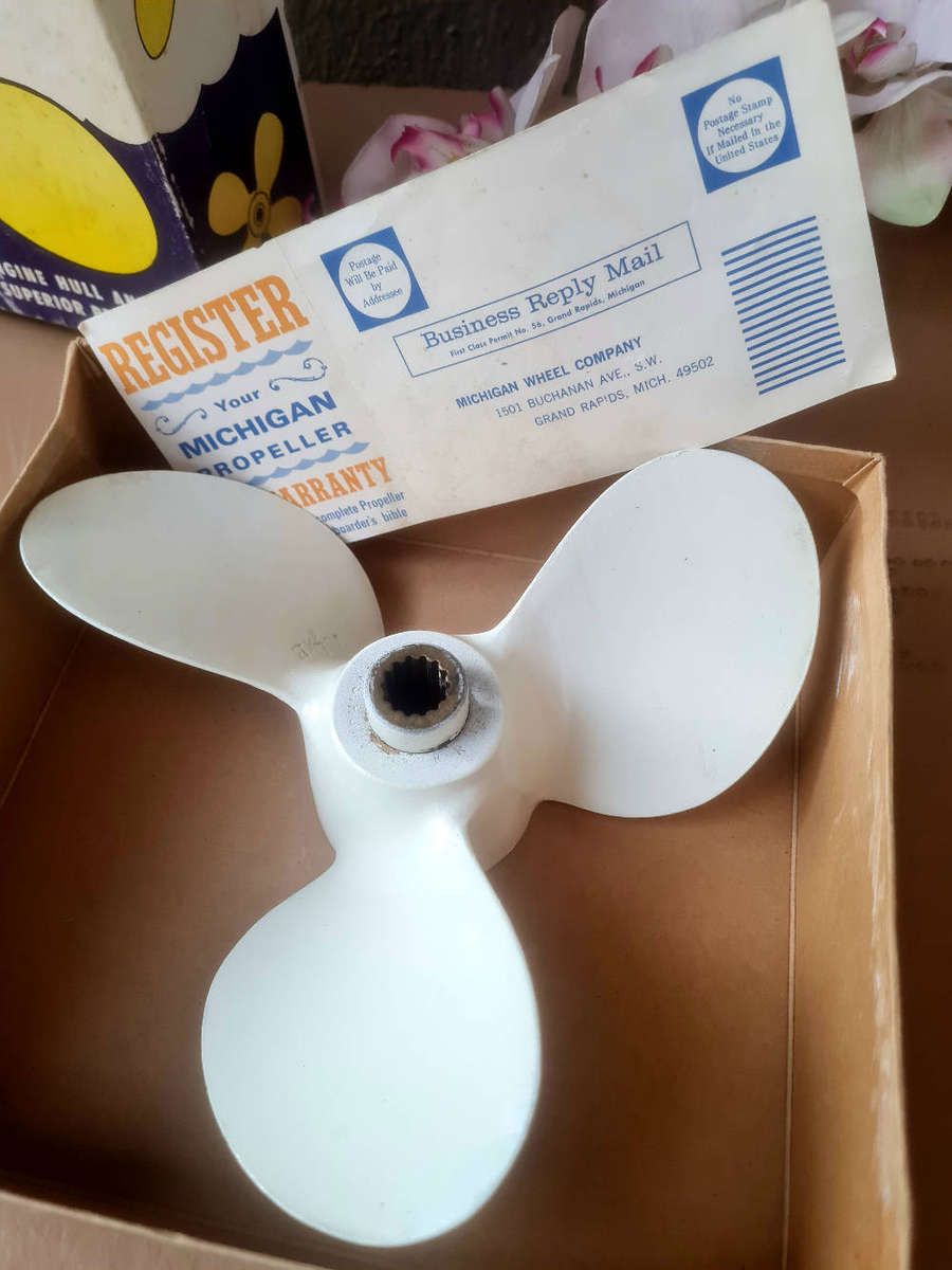 10-1/4x 13 Inch Vintage Solid Aluminium Outboard Boat Propeller (PR-134)