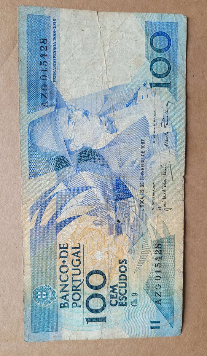 WORLD Bank Notes (As Pictured)  Bid Per Piece-To Take All 5x