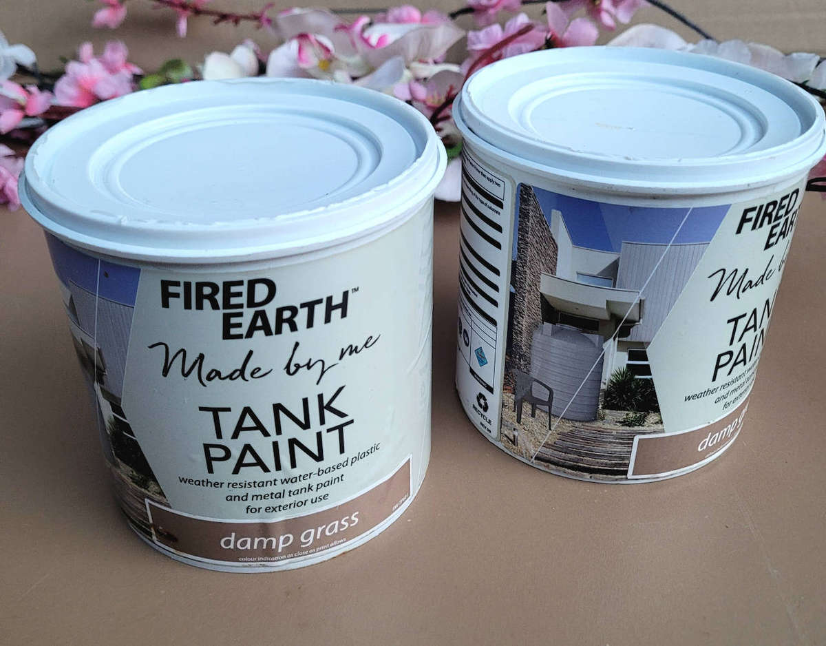 FIRED EARTH 1L Quality Weather-Resistant Metal/Plastic Tank Paint (Bid Per Piece-To Take Both)