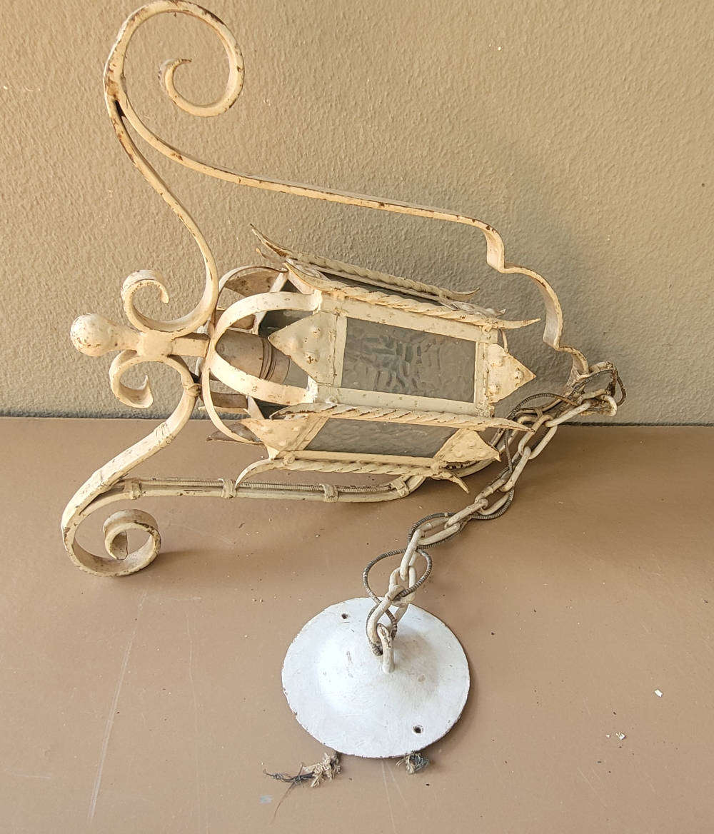 Antique chandelier/Light Fixtures (Bid per lot)