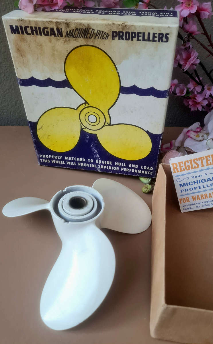 10-1/4x 13 Inch Vintage Solid Aluminium Outboard Boat Propeller (PR-134)