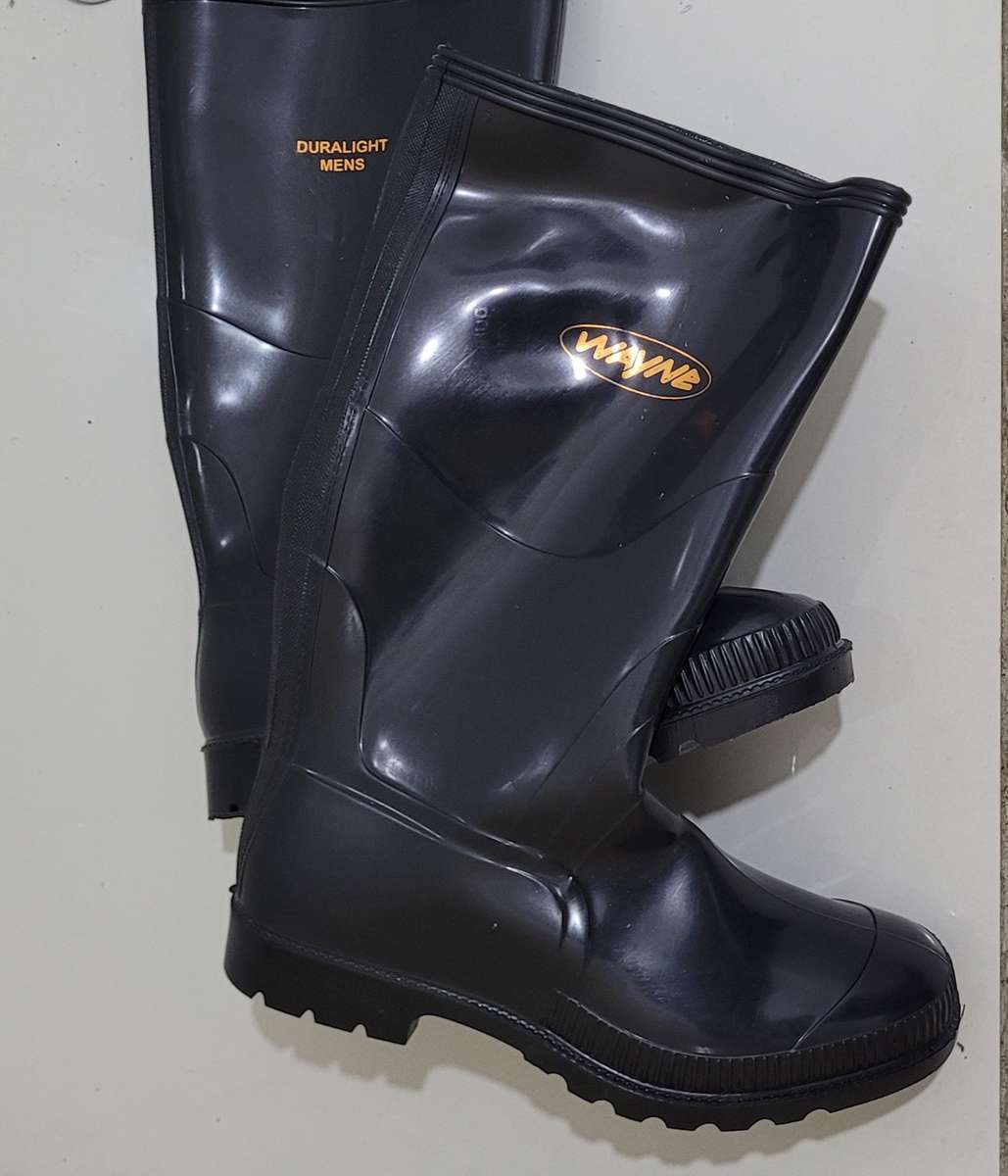 Weyne Size 9 Gum Boots - Bid Per Pair.