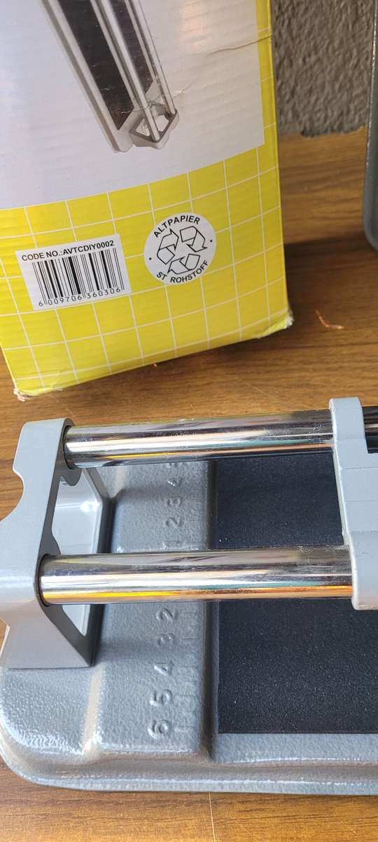 600mm DIY Tile Cutter (Bid Per Piece)