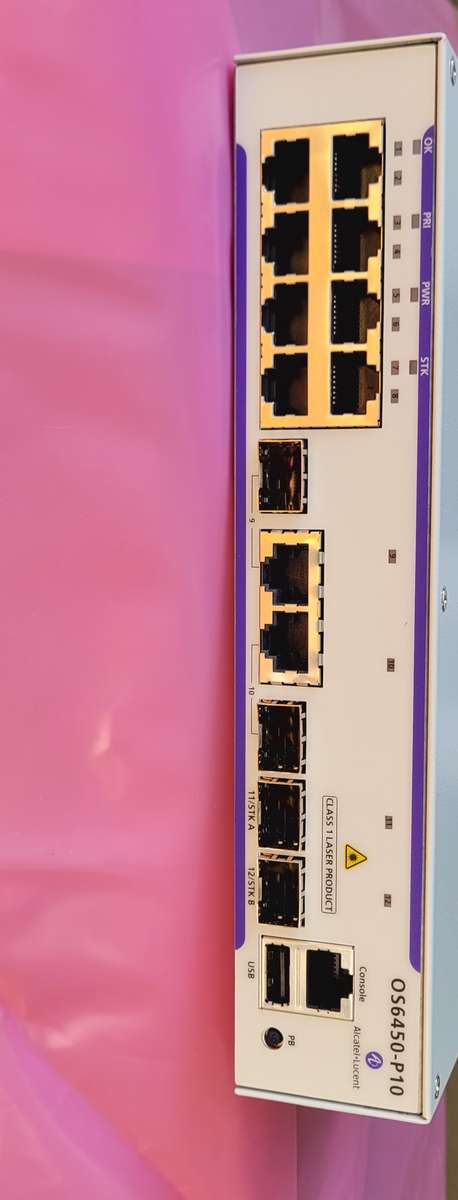 UNUSED Alcatel Lucent Omni-Switch. Powers On As Pictured. (06450-P10) SWITCH ONLY