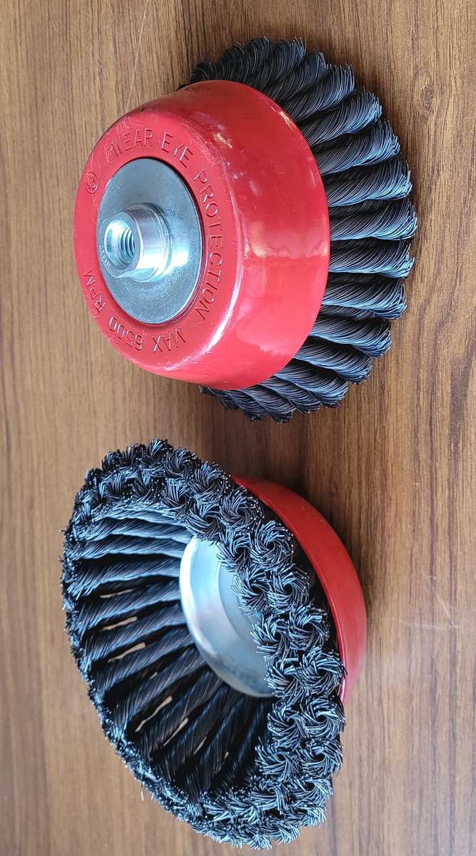 3500 RPM Knotted Cup Power Wire Brush.