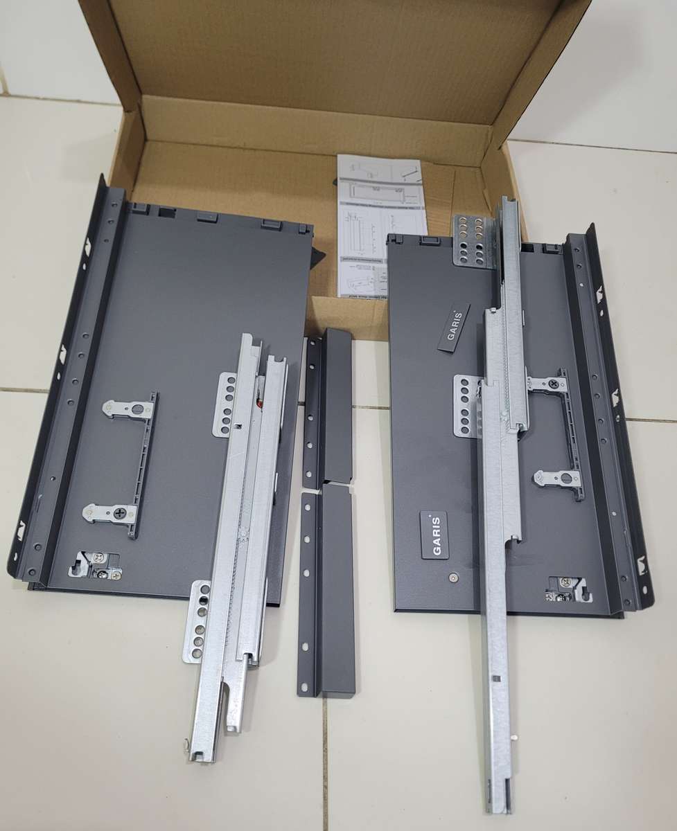 GARIS High Quality Soft-Close Cabinet Drawer Slides. Complete Set. (60.5 x 32.5 x 24.5)cm