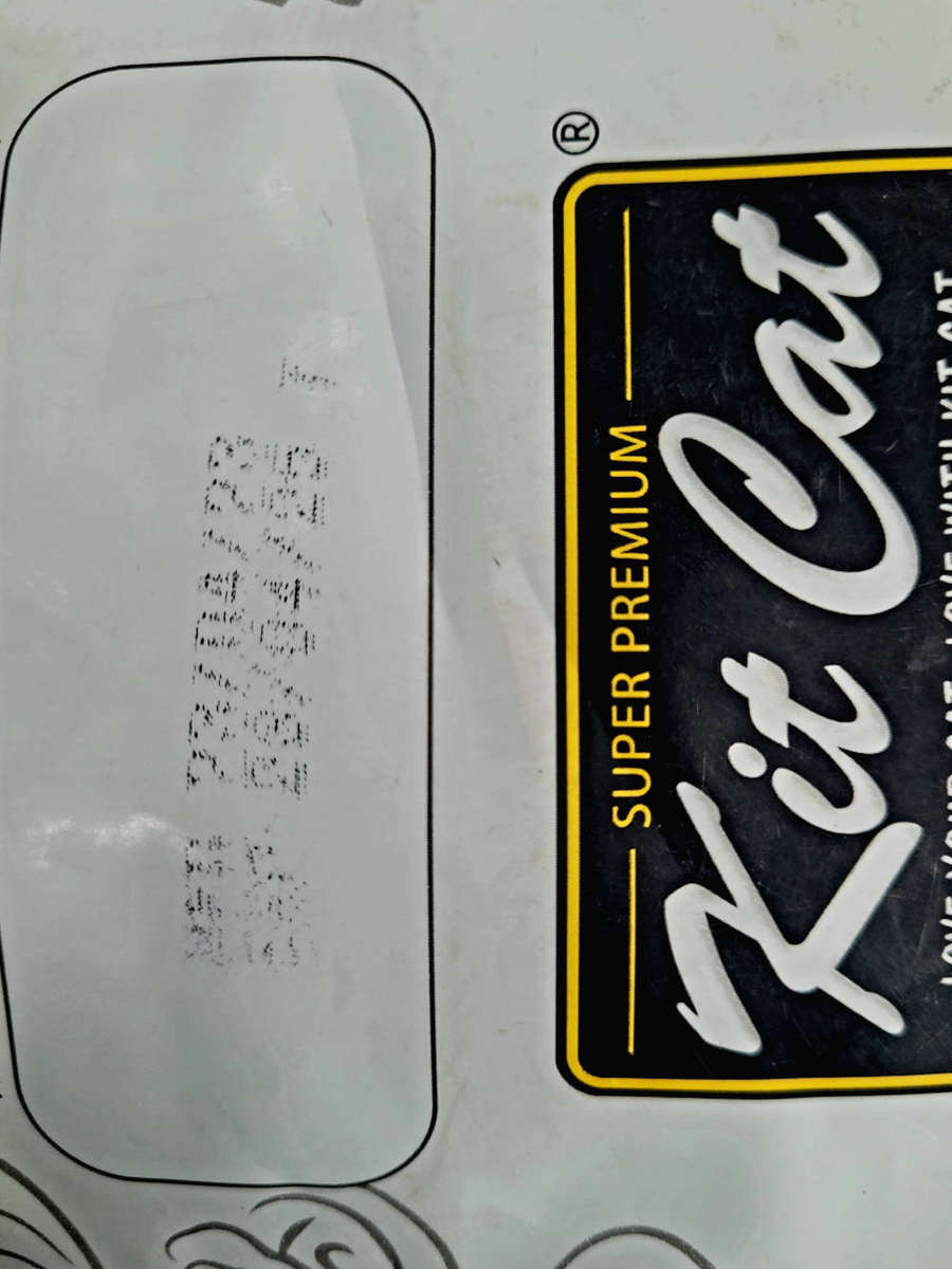 5.0Kg MINI FISH MEDLEY Complete & BALANCED DIET For Adult Cat 1 Year And Older-BB: 23 04 23