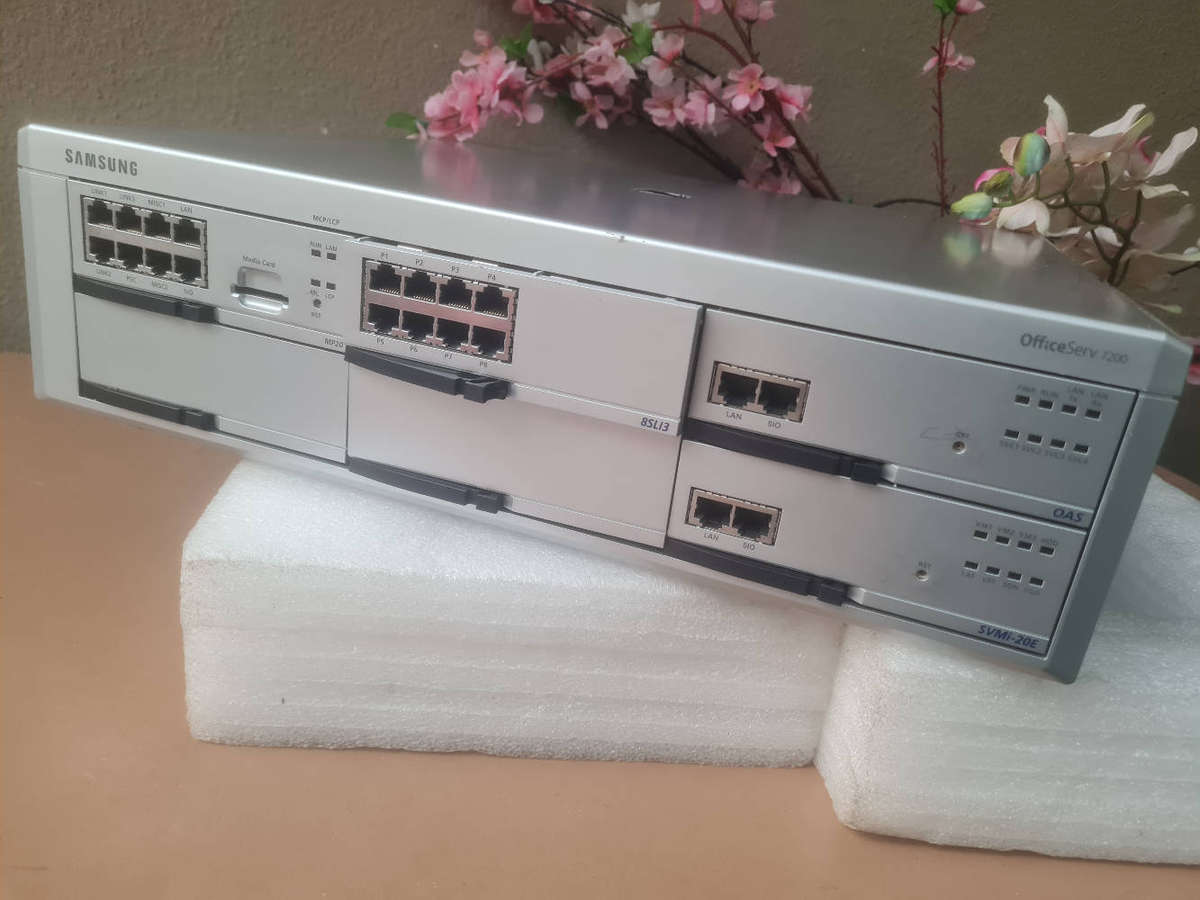 Hardly Used...Samsung OfficeServe 7200 PABX/Phone System