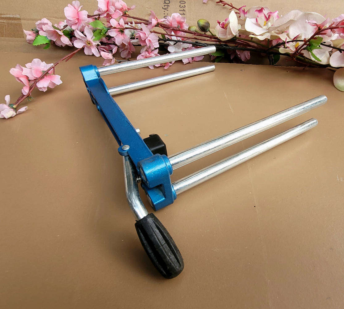 UNUESD.. 550mm UERASIA MITRE SAW (035RL). Old Packaging