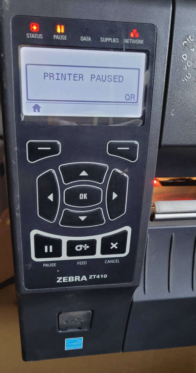 16.8Kg ZEBRA Z410 INDUSTRIAL LABLE PRINTER  (ERROR Message: HEAD OPEN/CLOSE HEAD). Selling As Is...