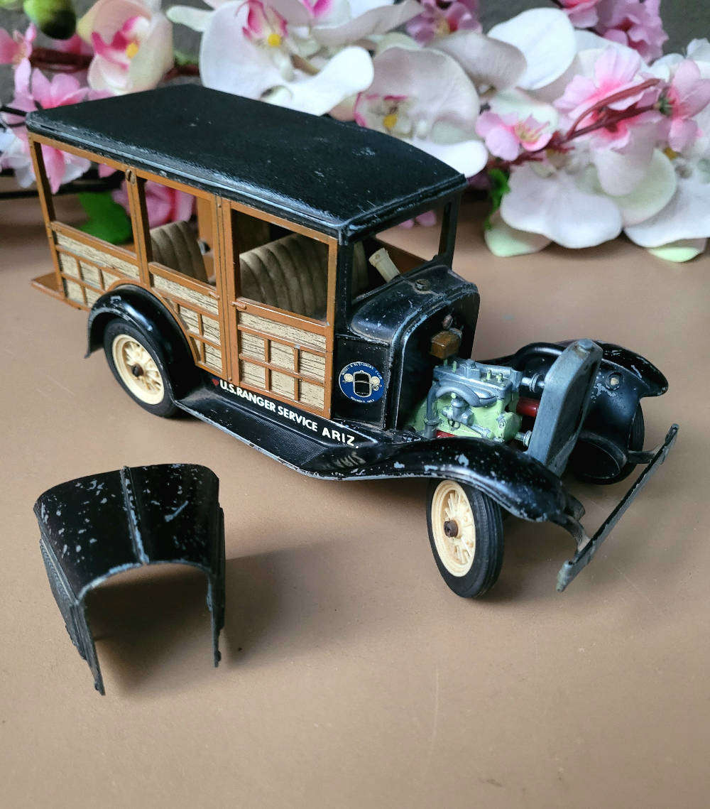 Vintage Collectable WOODY FORD PANEL TRUCK 854-5K-With Broken Steering Wheel, As Pictured