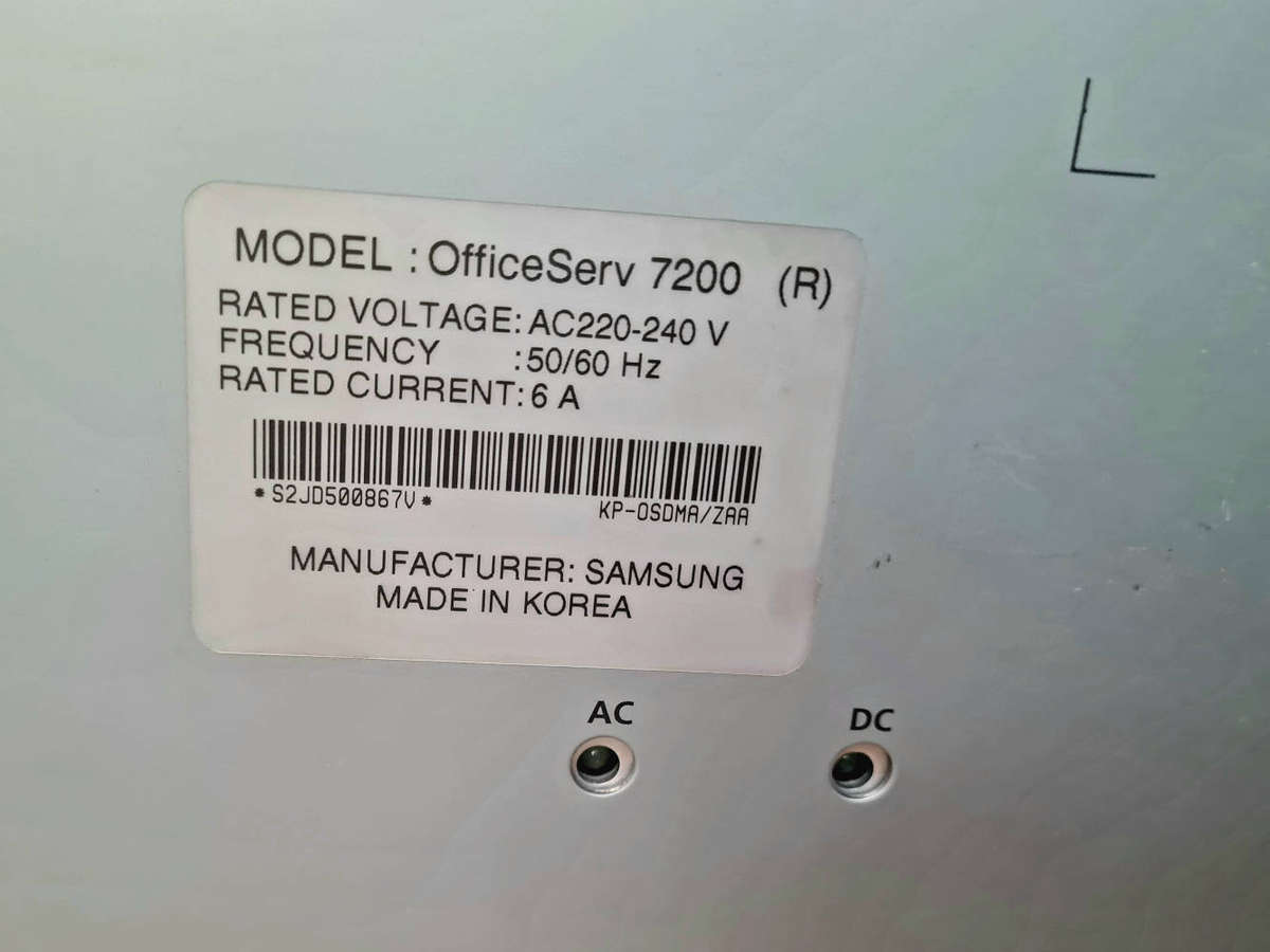 Hardly Used...Samsung OfficeServe 7200 PABX/Phone System