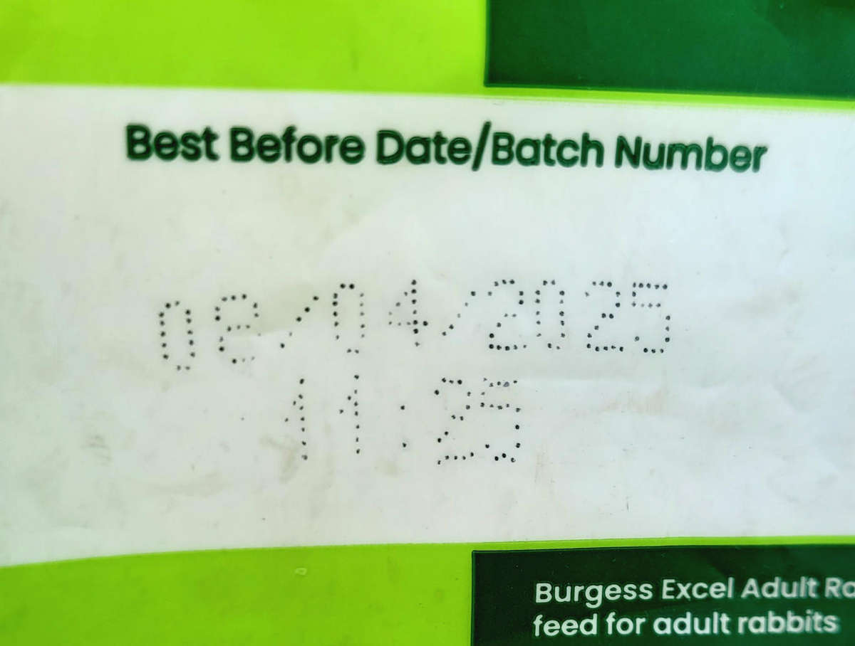 Burgess Excel Adult Rabbit Nuggets with Mint. Expiry: 08.04.25