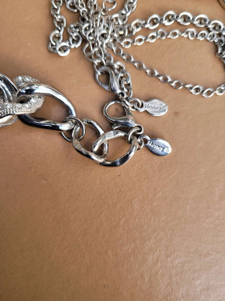 JOB-LOT Mixed Good-Used Jewellery In Cosmetic Box-As Pictured (Back Hinge Loose)