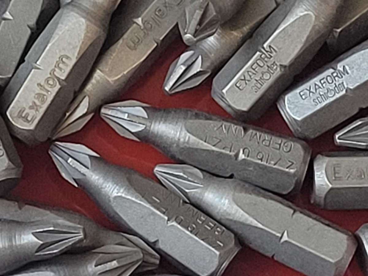 UNWRAPPED...25mm POZI Philips 1/4" Screwdriver Bits. (Bid Per Piece-To Take 10x OR More)