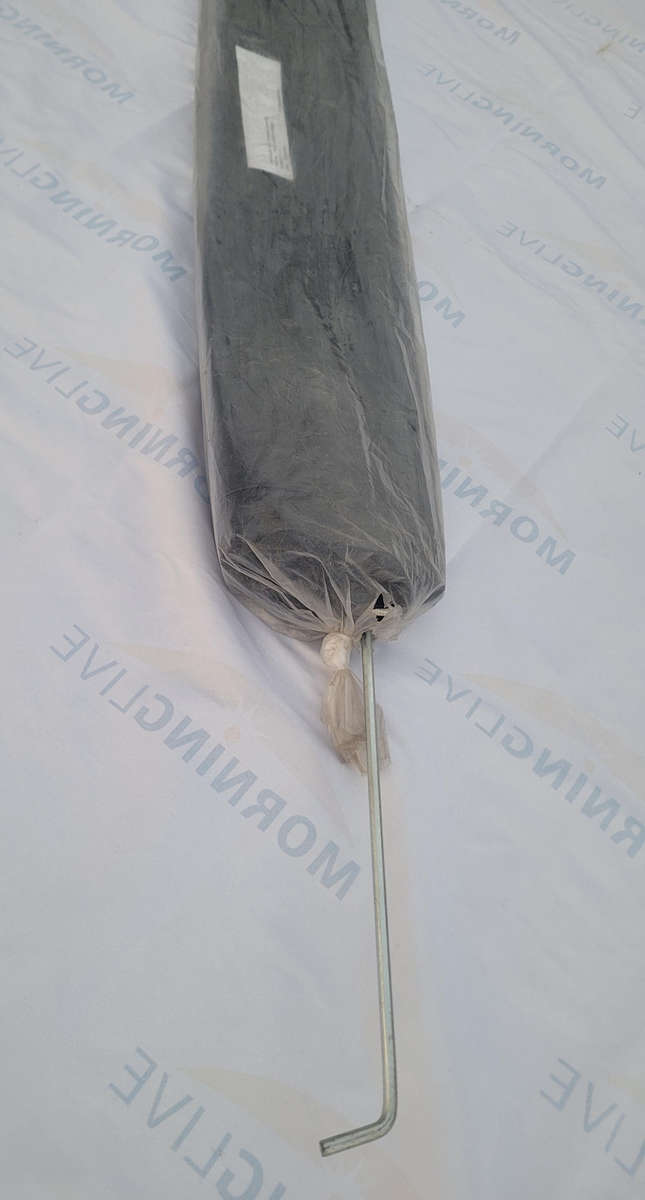 J97 Double Cab  Tonneau Cover Kit. Part No. (YM3D-D86500-ABAAW)