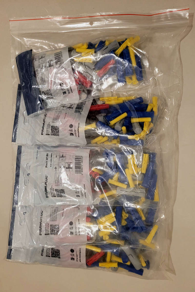 PRAWLPLUG  Uno Multipurpose 80 Plugs-Pack. Bid Per Pack - (To Take ALL 5 Packs)