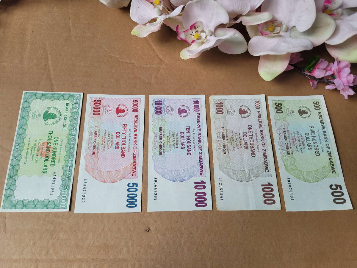 ZIMBABWE Early Hyper-Inflation Bank Notes (As Pictured)  Bid Per Piece-To Take All 5x