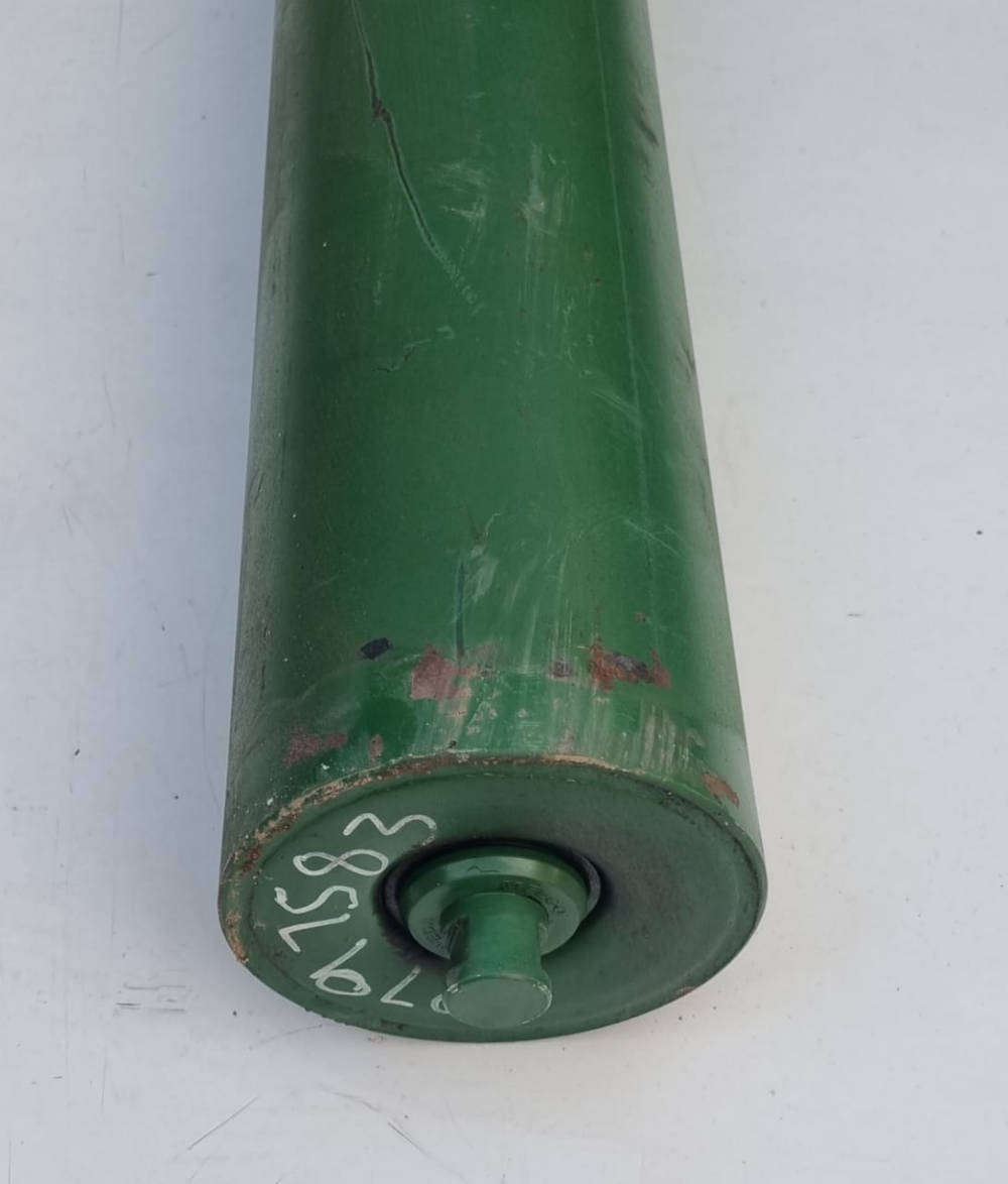 1.2m Heavy Duty Industrial Conveyor Belt Roller/Bearing Puller.  (Bid Per Piece)