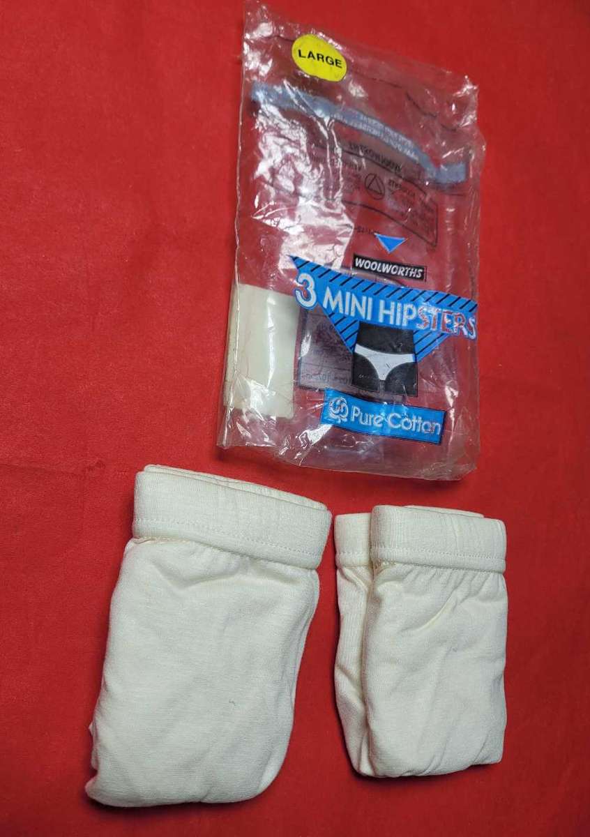 WOOLWORTHS 2-Piece Pure Cotton Briefs (L)       LAST ONE...