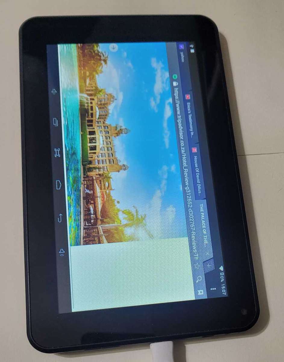 7" Clean-Used AZPEN WIFI TABLET (A727)