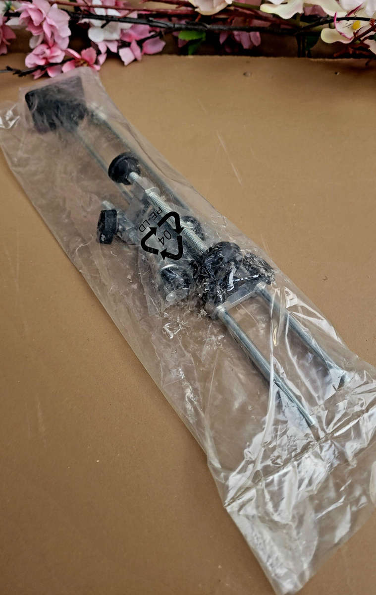 UNUESD.. 550mm UERASIA MITRE SAW (035RL). Old Packaging