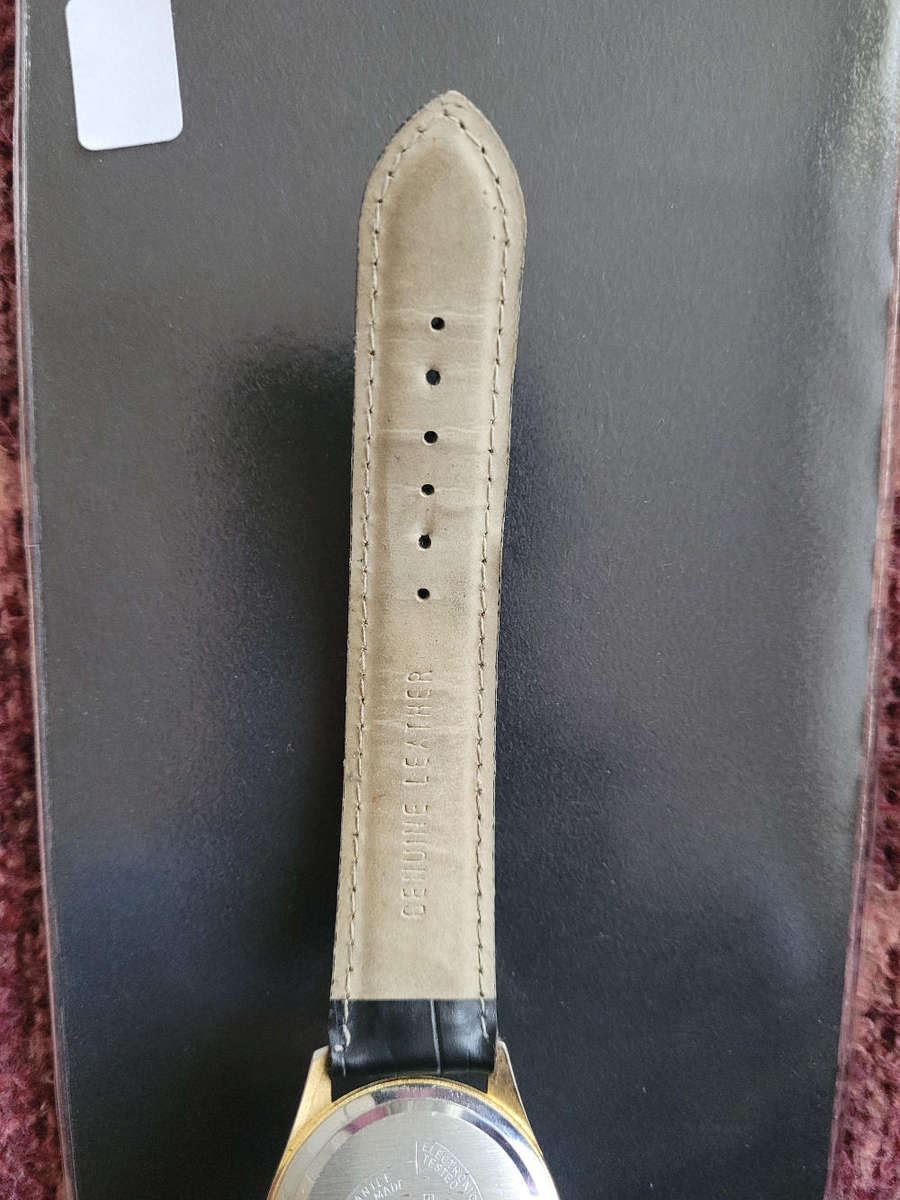 BULER NIVAROX (1262) 17 Jewels Hand-Wound Anti-Magnetic Diamond-Tooled Wrist Watch. WORKING...