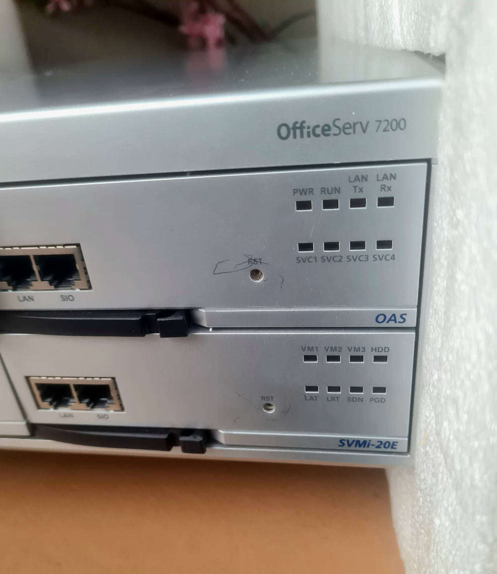 Hardly Used...Samsung OfficeServe 7200 PABX/Phone System