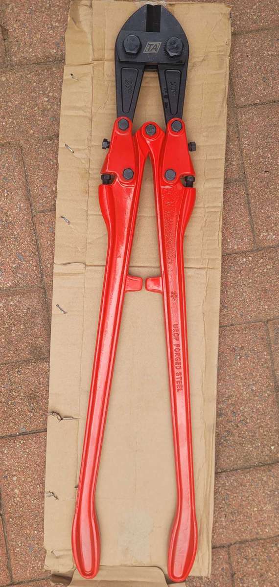 Bolt Cutter. 30" TA Forged Steel