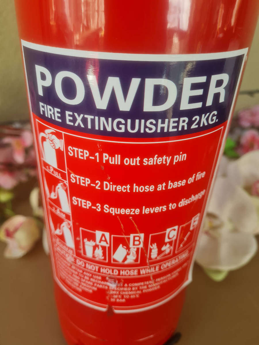 2Kg Clean-Used, Charged Fire Extinguisher (Almost Brand New)