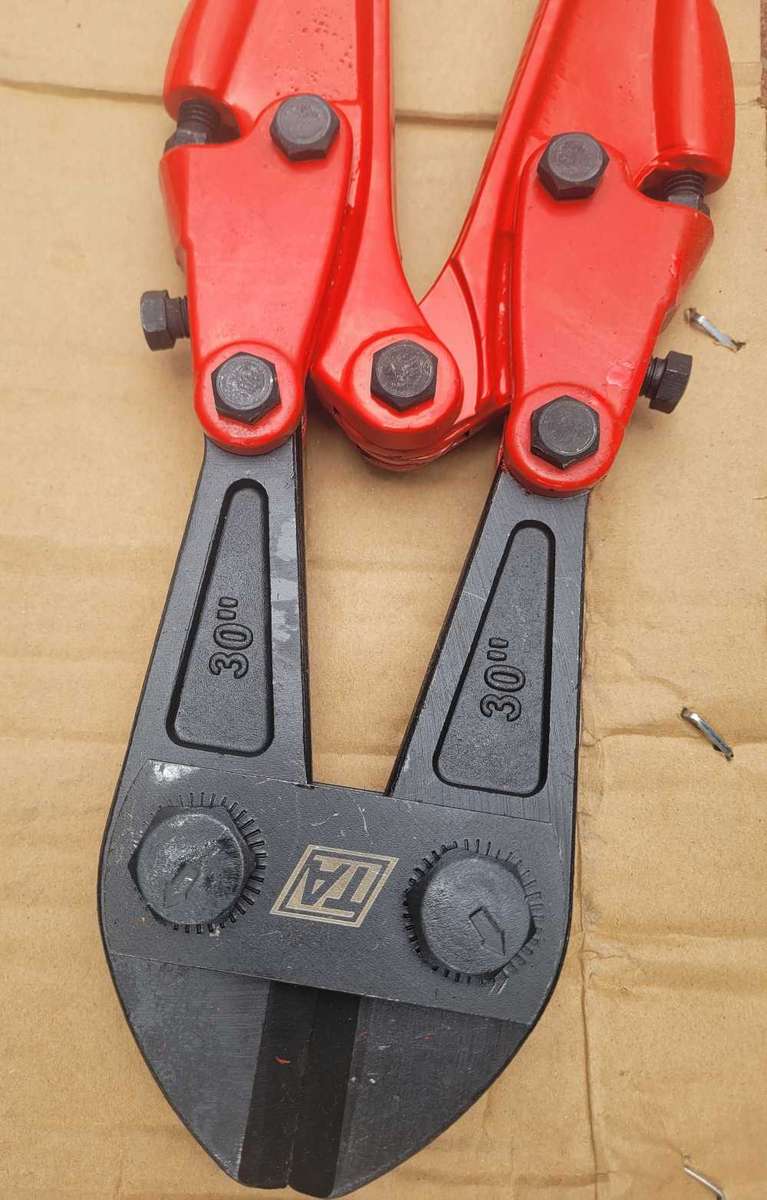 Bolt Cutter. 30" TA Forged Steel