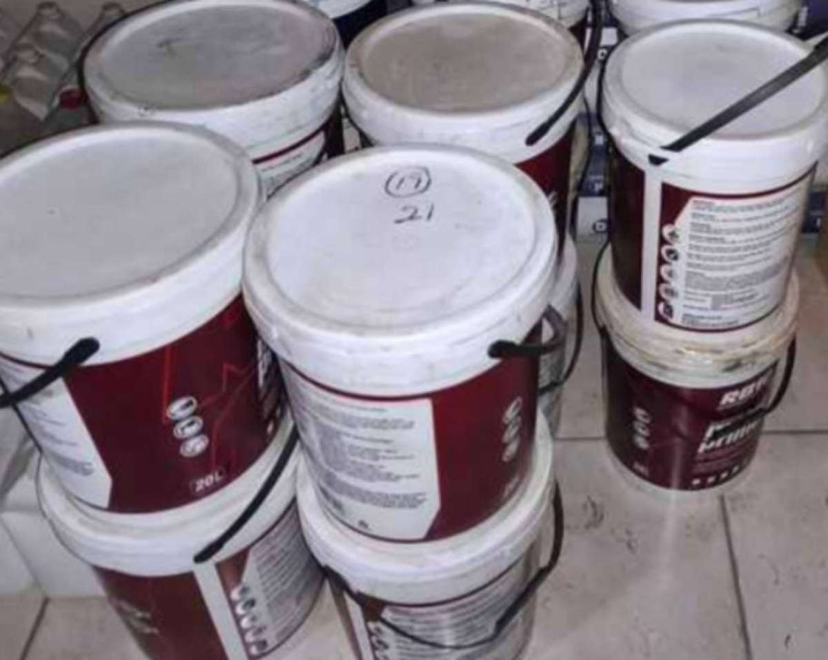 20L  RB10 (WHITE COLOUR) Anti-Corrosive METAL PRIMER (Bid Per Piece)