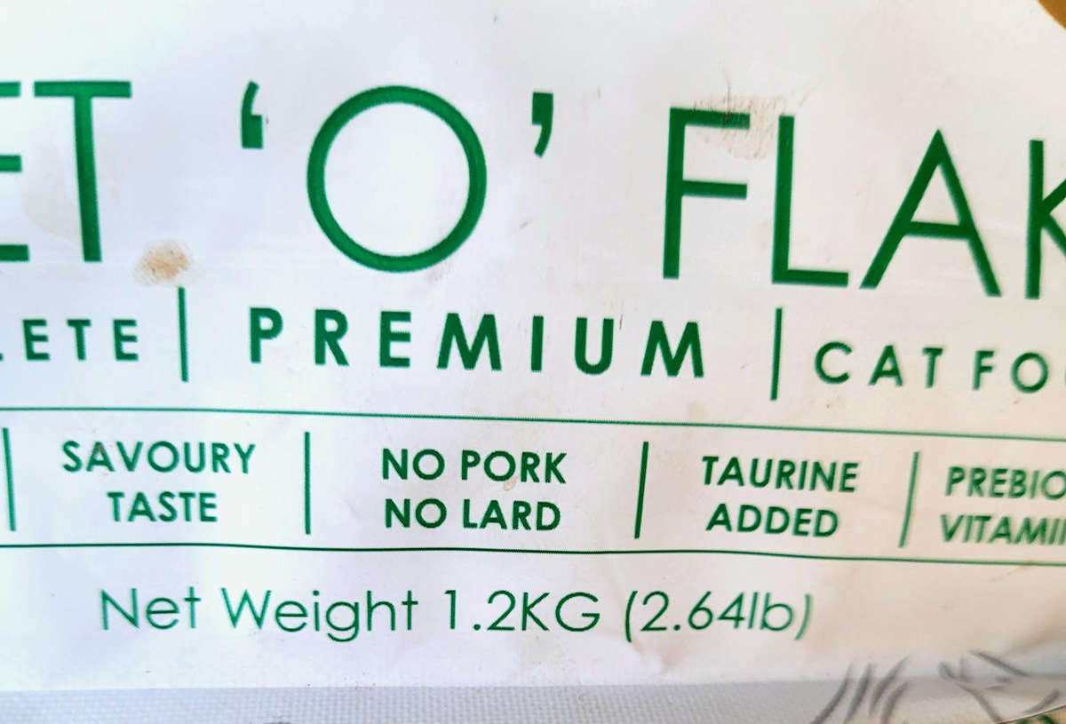 1.2Kg FILLET - O - FLAKES Complete Premium Cat Food-Expiry: 23 04 25
