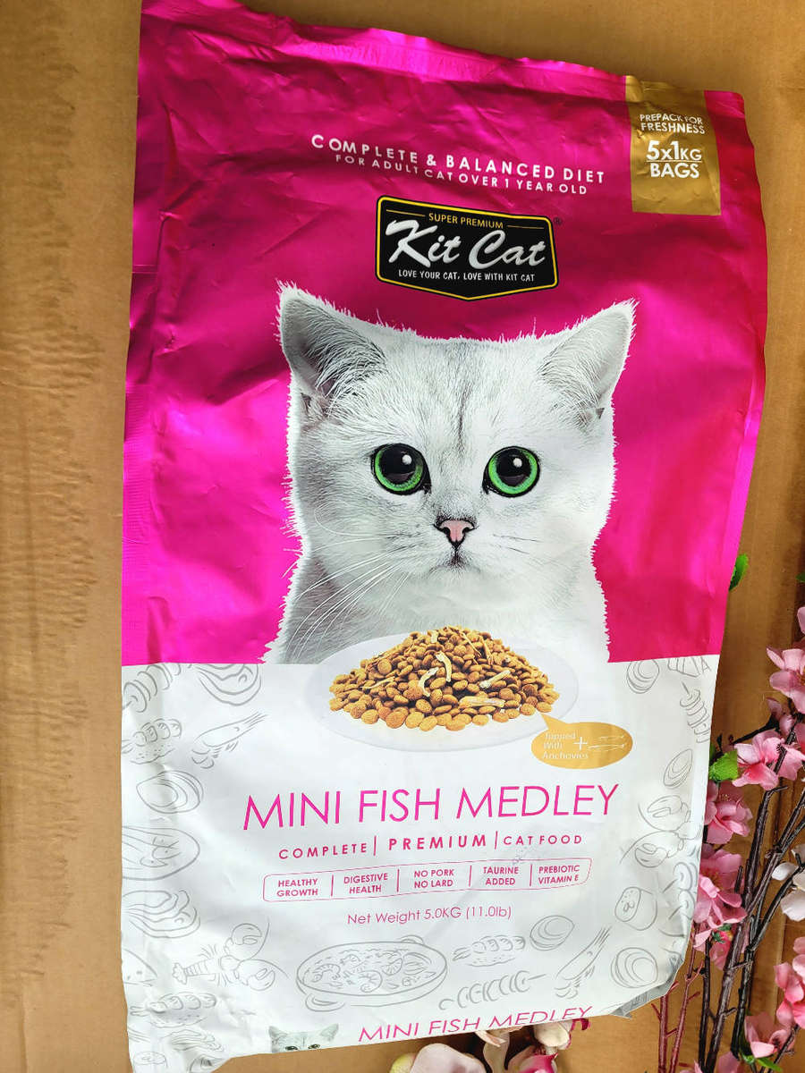 5.0Kg MINI FISH MEDLEY Complete & BALANCED DIET For Adult Cat 1 Year And Older-BB: 23 04 23