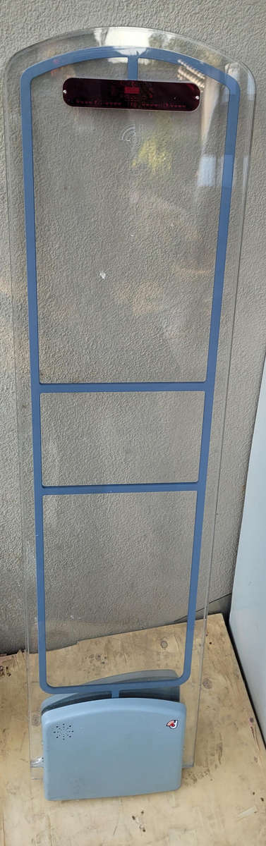 COLLECT...JOB LOT..Retail Anti-Theft Tag Sensors/Mounted Security Check Points.(Load Own software)