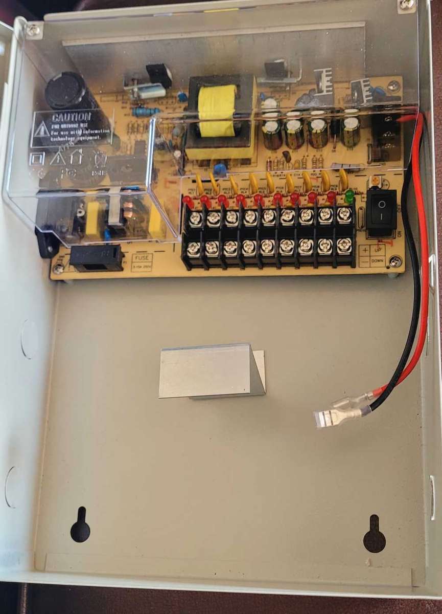 UNUSED 12v Back Up Power Supply. No Key/Screws