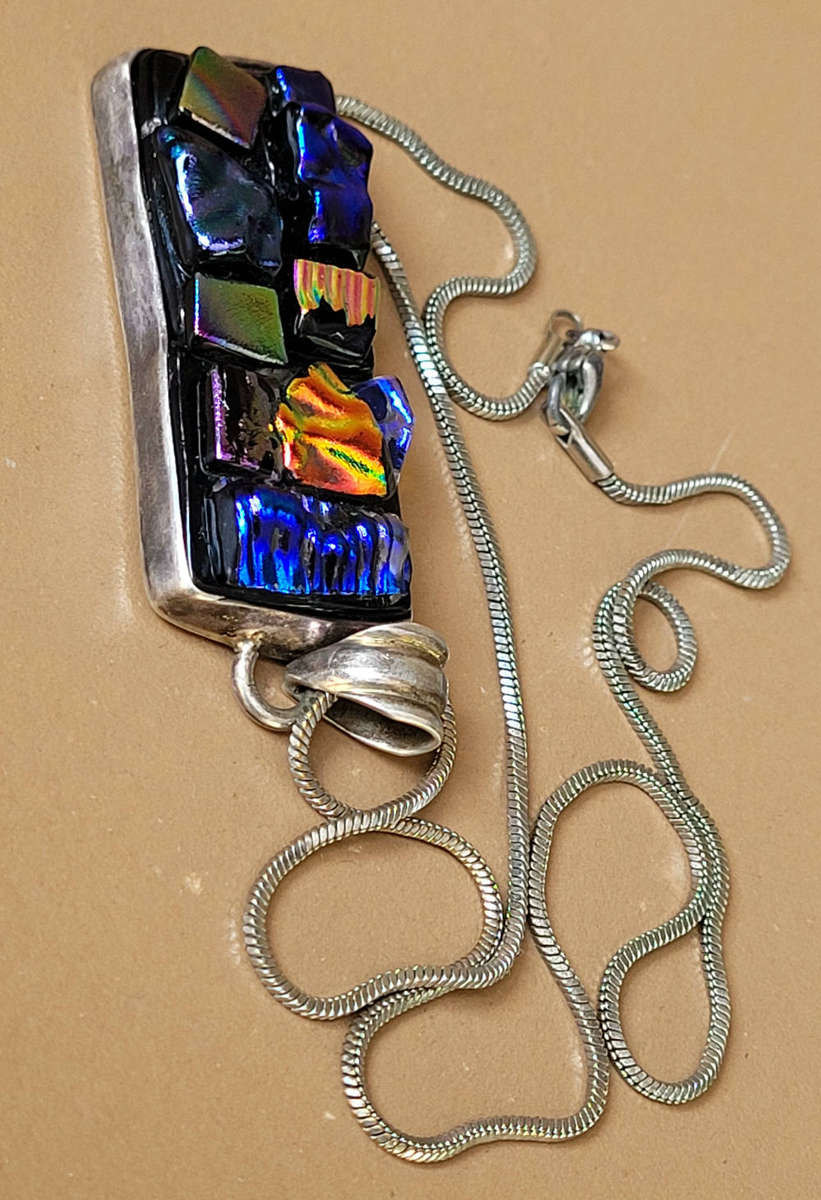 925 Superb Sterling Sliver Dichroic-Glass Pendant/Necklace  (45x4x20)mm
