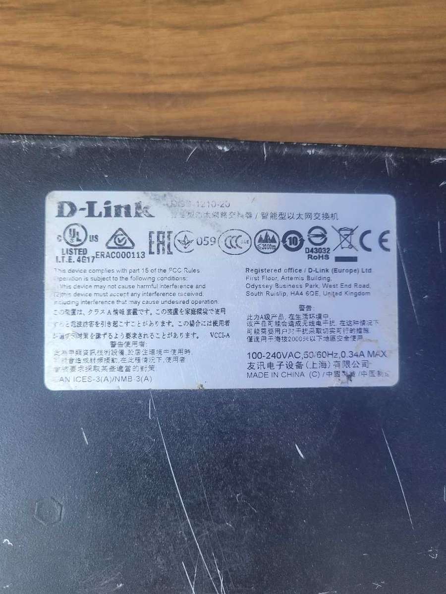 D-LINK (DG-S1210-20)Ethernet. Switch Powers-On