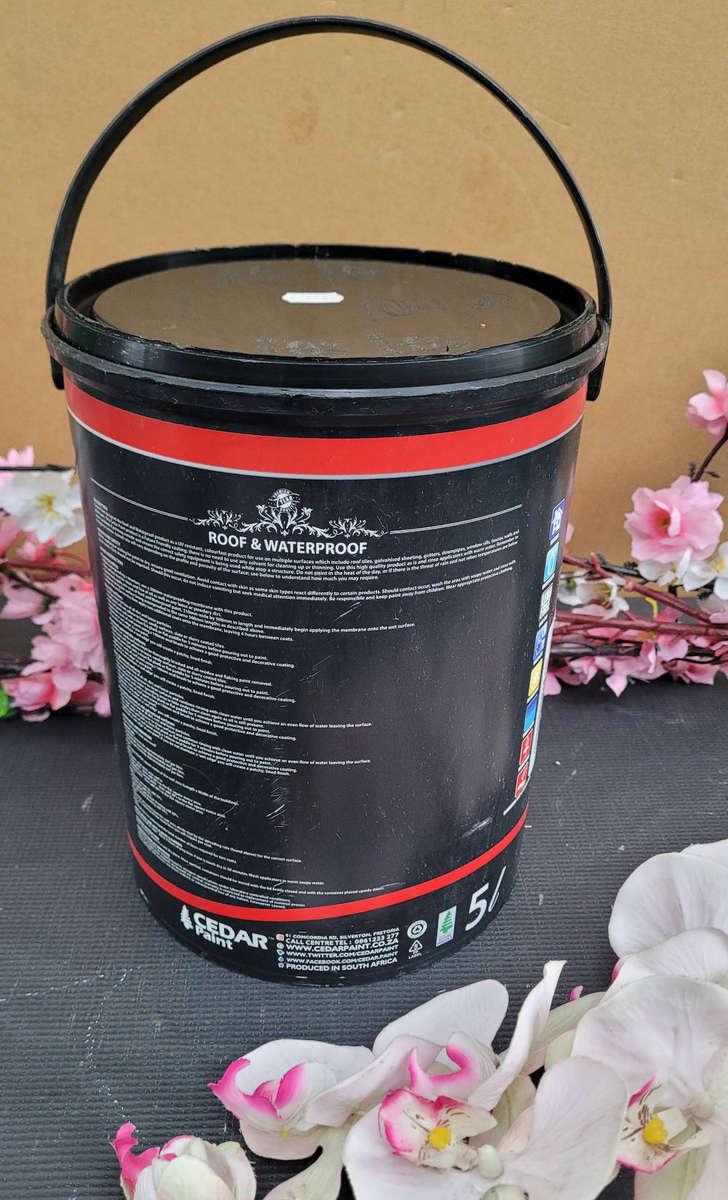 5L Lead-Free Roof & Waterproof Paint. (Red Colour)