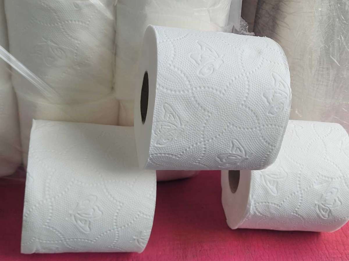 Soft 2-Ply Standard-Size Toilet Rolls. (Minium 24x Rolls)