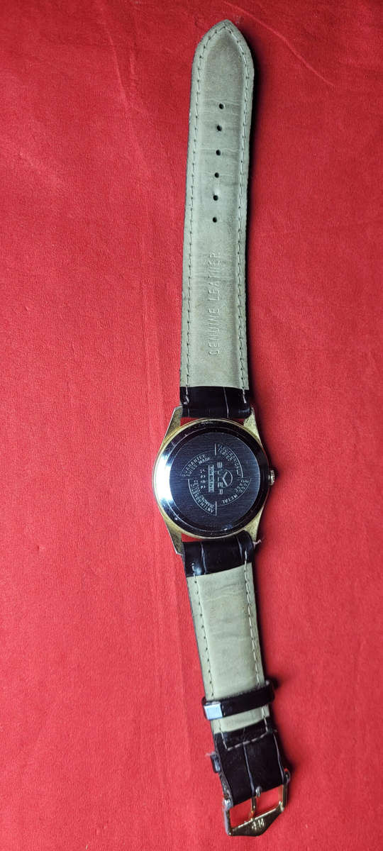 BULER NIVAROX (1262) 17 Jewels Hand-Wound Anti-Magnetic Diamond-Tooled Wrist Watch. WORKING...