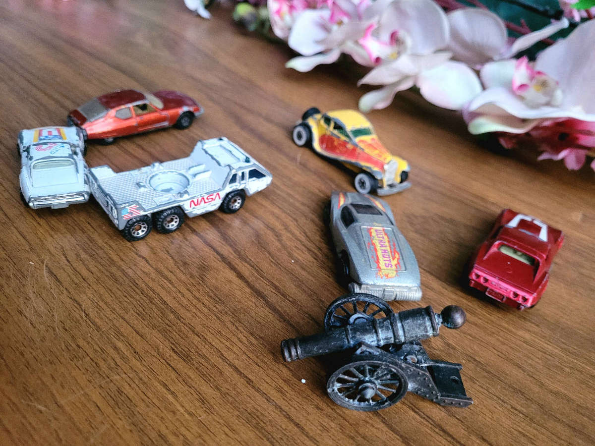 Vintage Collector`s Toys. (Lot 2)