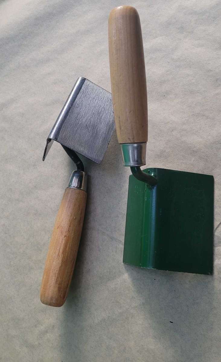 Corner Trowels-Inside&Outside  (Bid Per Lot)